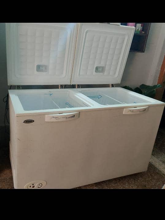waves deep freezer 7