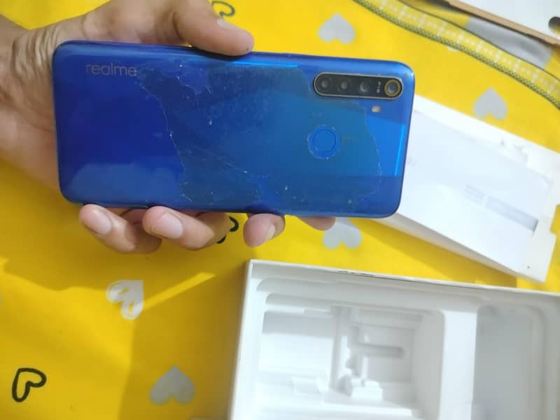 Realme 5 6