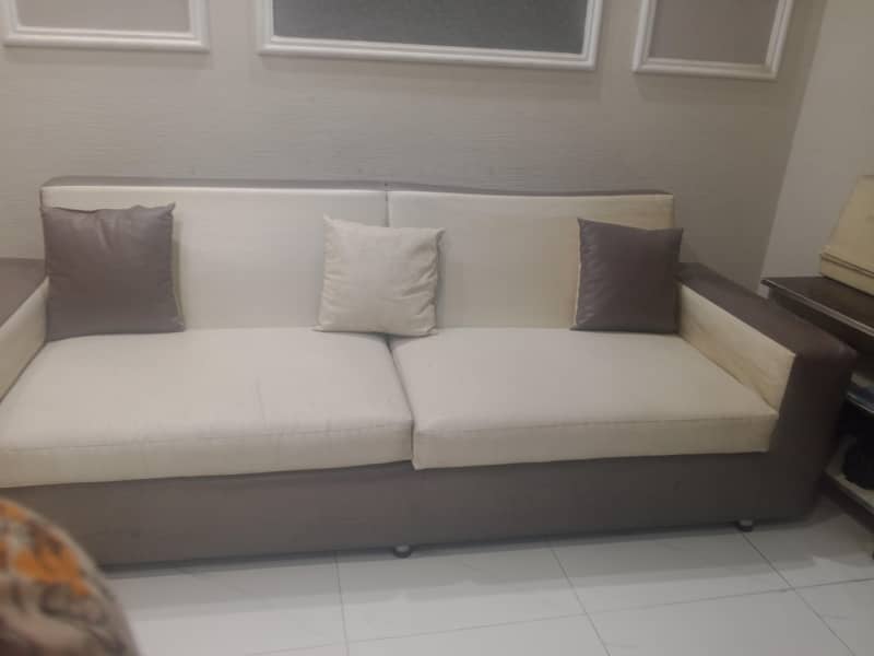 4 seater sofa 4