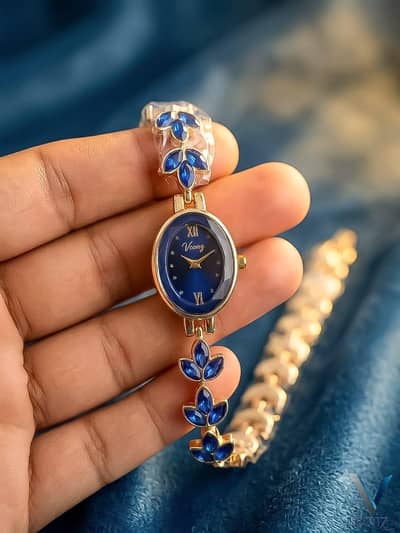 LADIES BRACELET WATCH ⌚