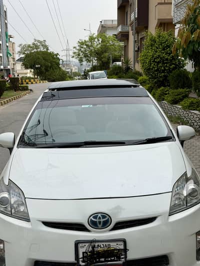 Toyota Prius 2010 panaromic sunroof 10/13/15
