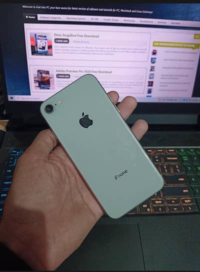 Apple iPhone 8