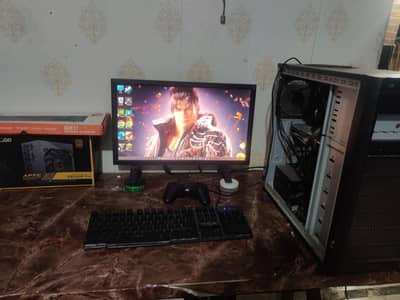 gaming pc full setup with controller  with  box read duscription