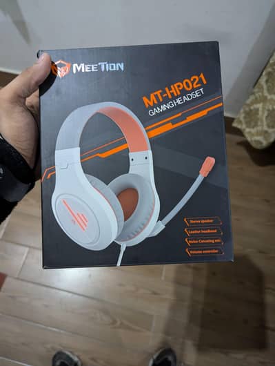 Gaming headphones