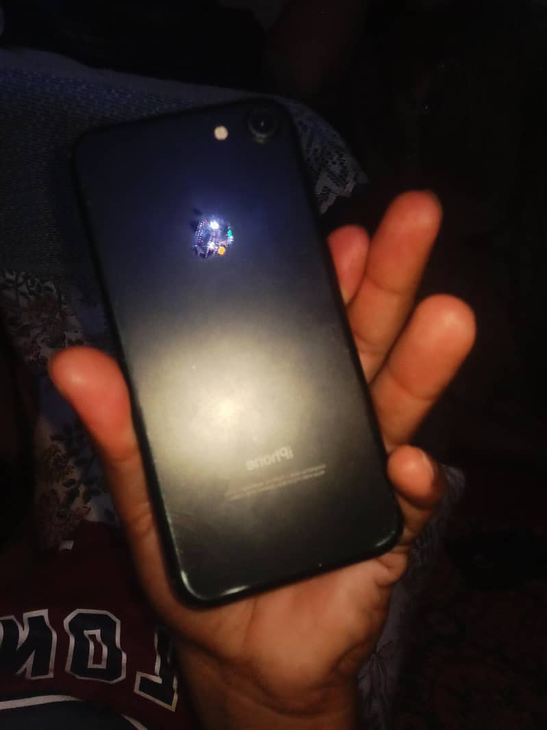 Apple iPhone 7 Plus 1