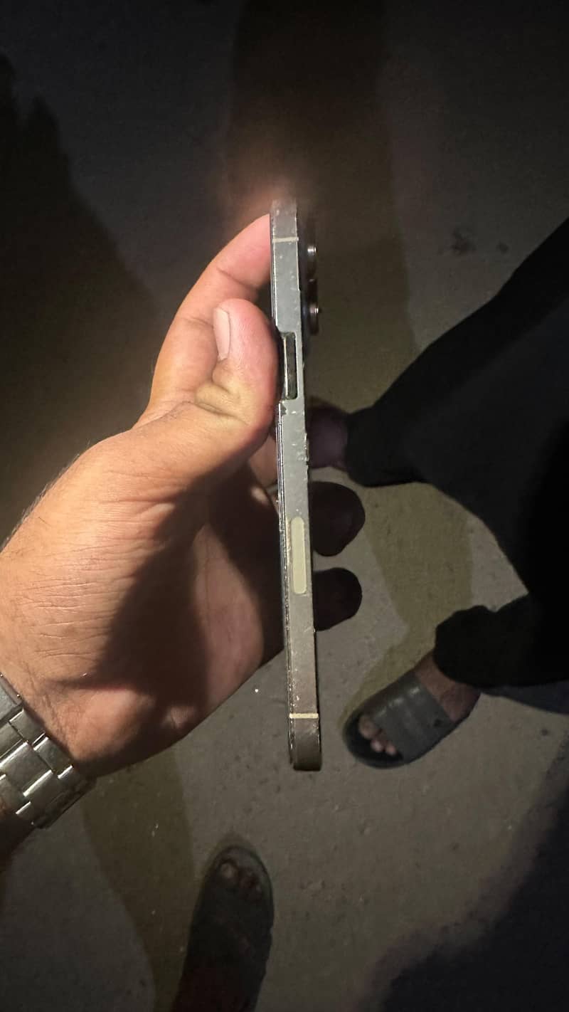 Apple iPhone 13 Pro Max 6