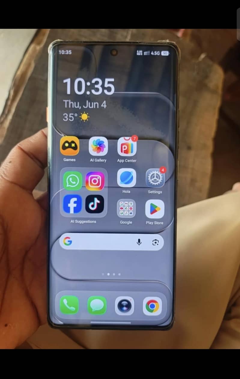 Tecno CAMON 40 Pro 1
