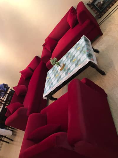 Complete 6 seater sofa set.