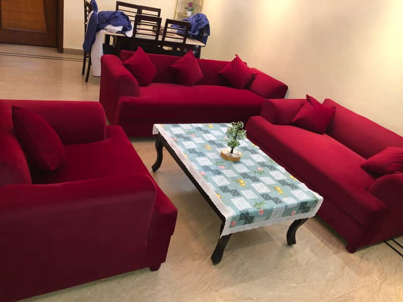 Complete 6 seater sofa set. 3
