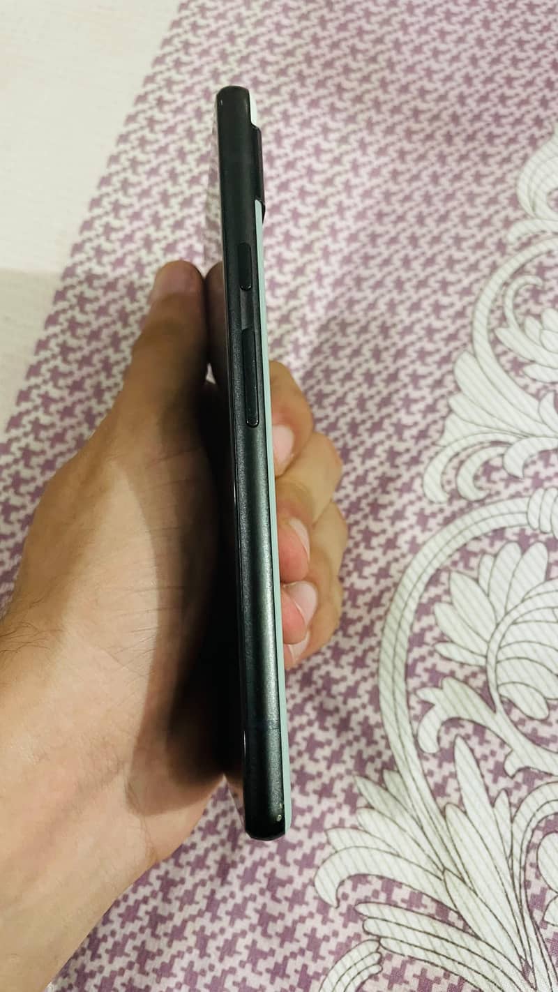 Google Pixel 6a 4
