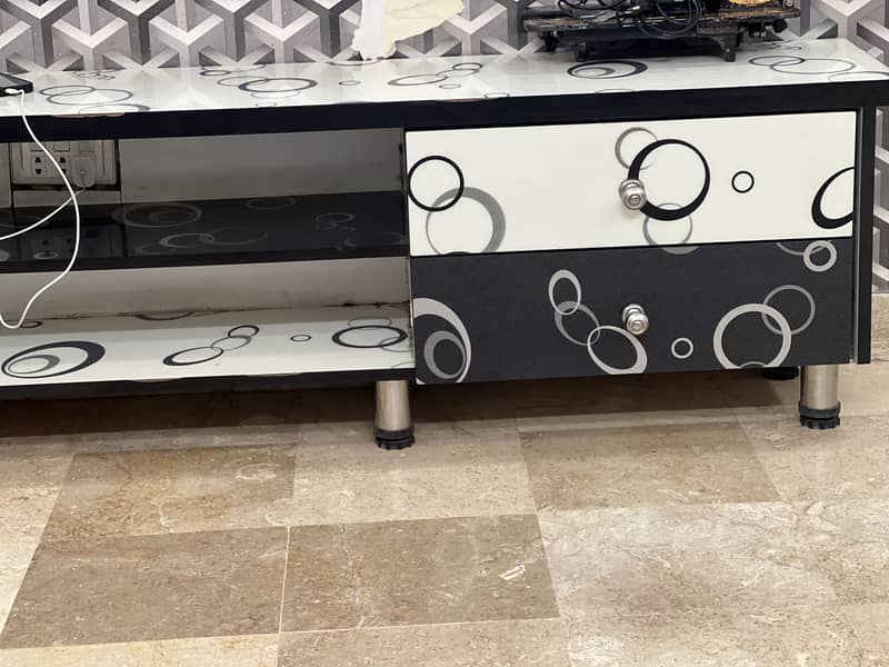 Tv stand 3