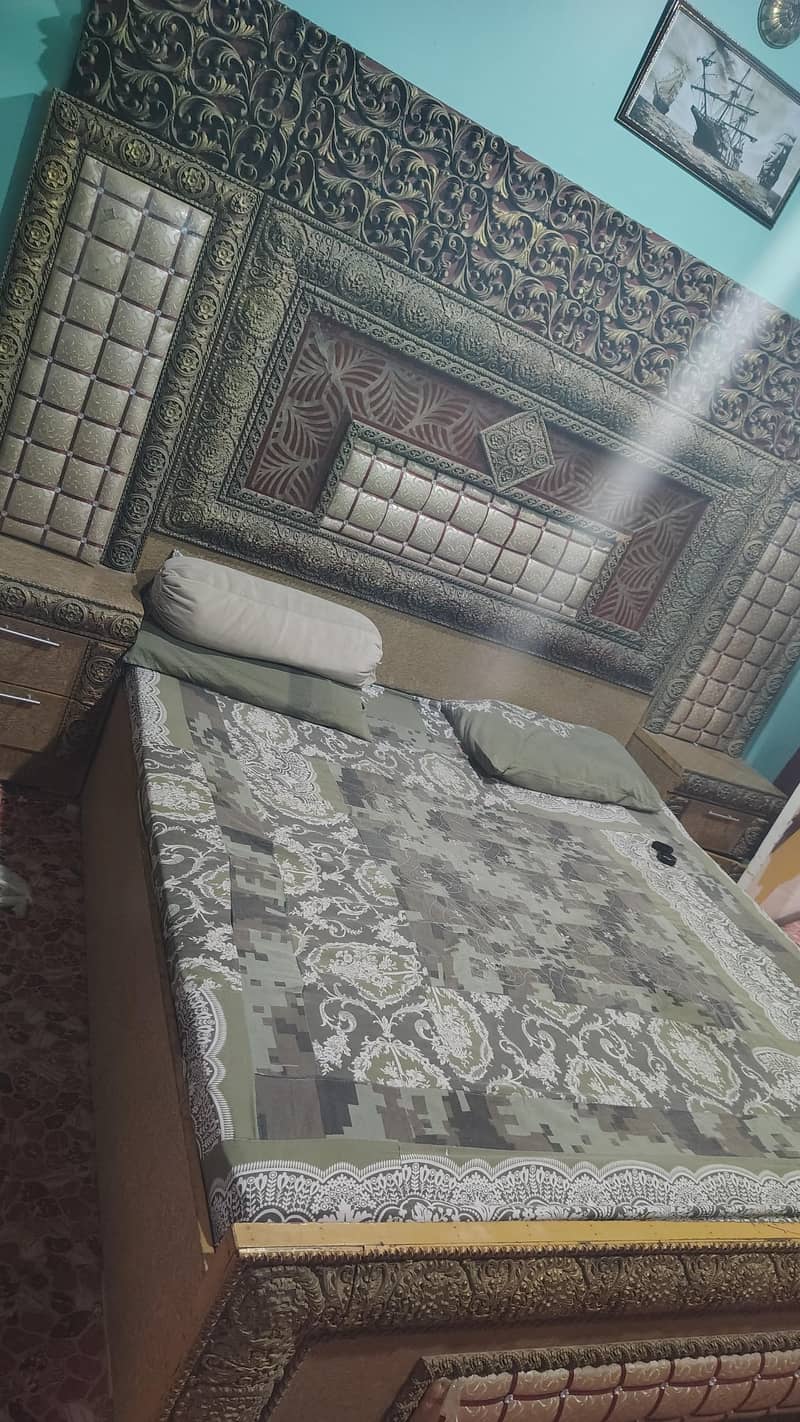king bed 1