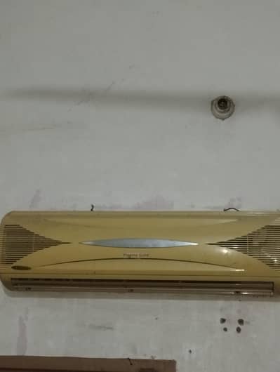 plasma gold 1.5ton ac for sale in good condition