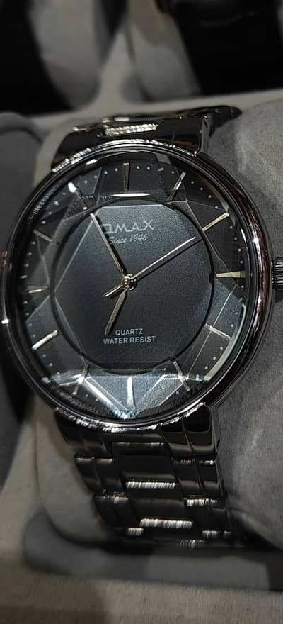 Omax quartz watch