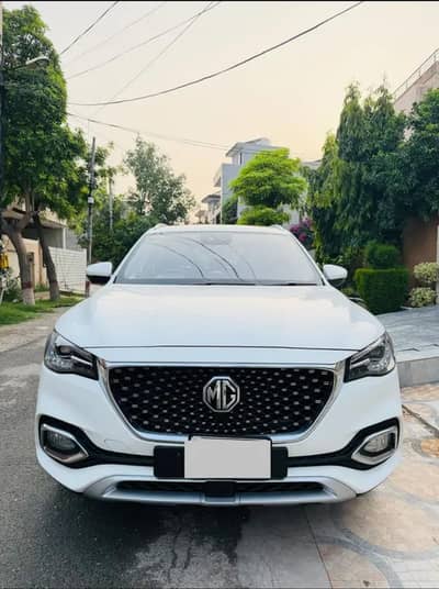 MG HS TURBO 2021/2022. Full option . brand New conditon