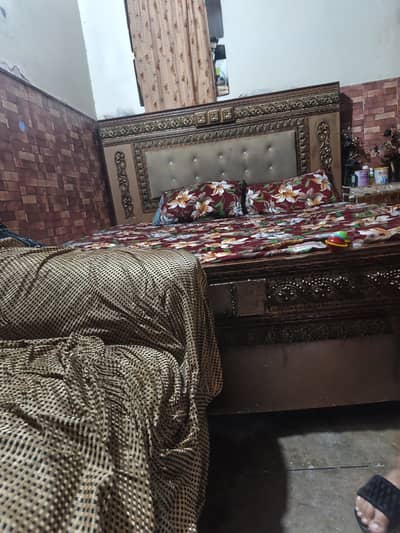 bed 1 year used