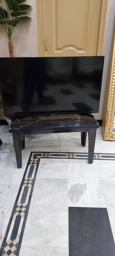 Samsung Led tv 40 inch original good condition no fault