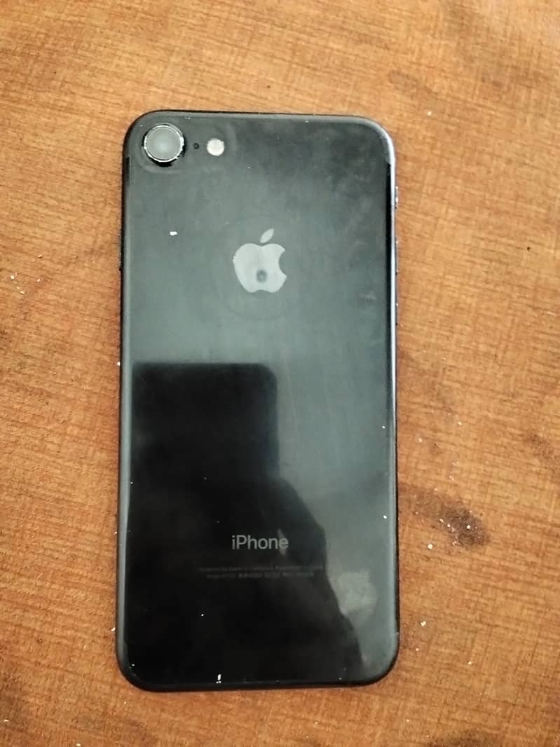 iPhone 7 4