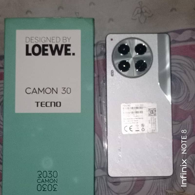 Tecno CAMON 30 0