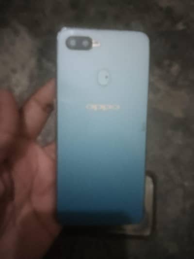 OPPO F9 Pro
