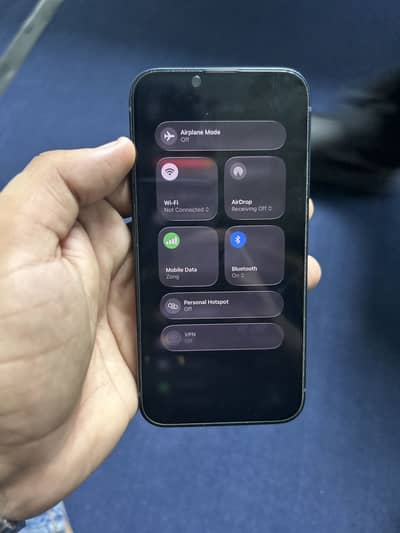 Apple iPhone 13