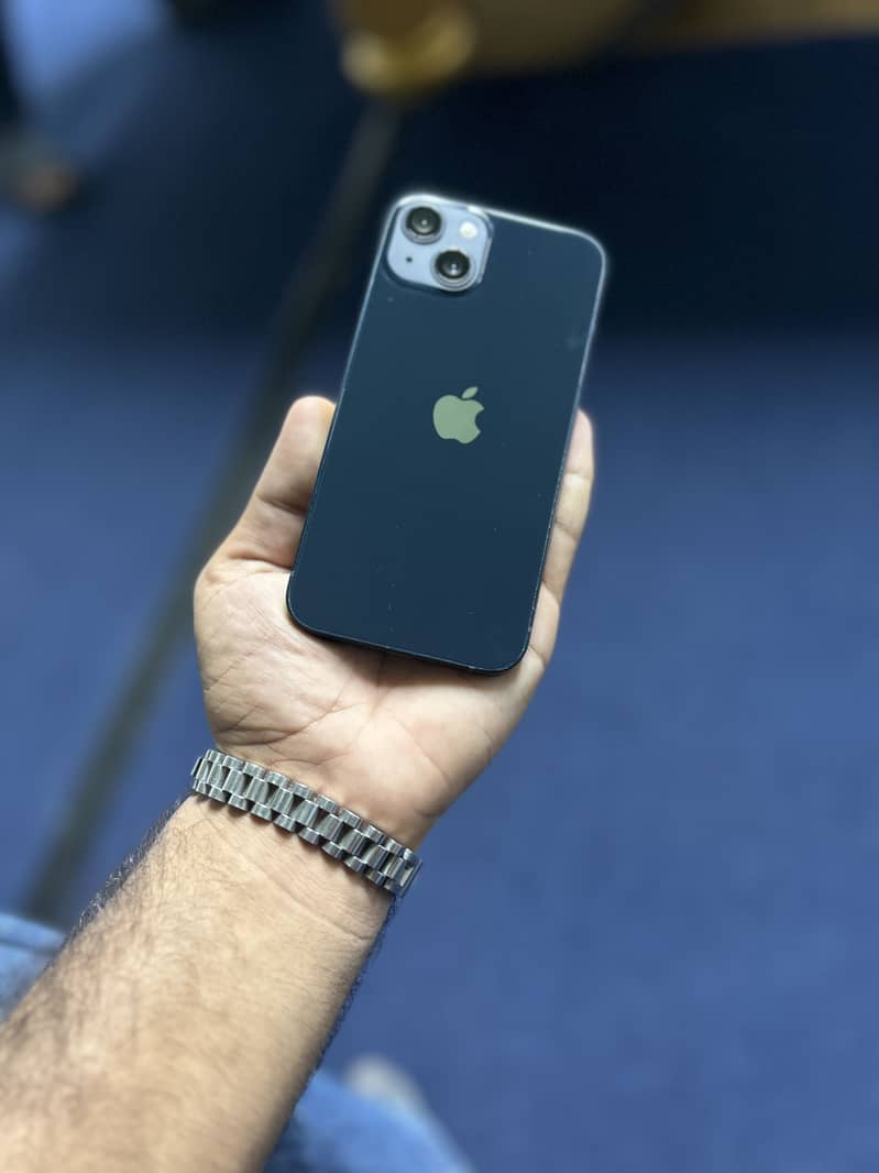 Apple iPhone 13 10