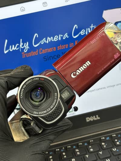 Canon FS200 - handycam - camcorder - in good condition
