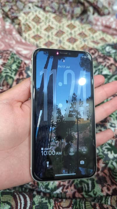 iphone 11 sim locked