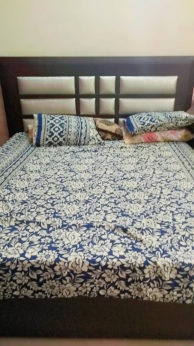 ferniture 0