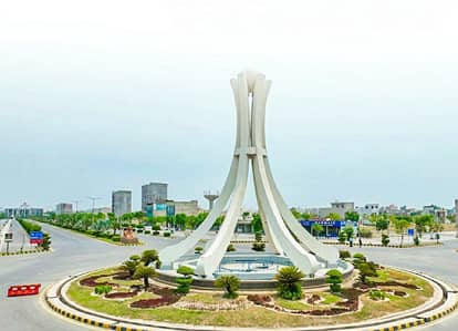 5 MARLA ONGROUND PLOT READY FOR CONSTRUCTION AND WALKING DISTANCE FROM BAHRIA TOWN WITH ALL DUES PAID FOR SALE