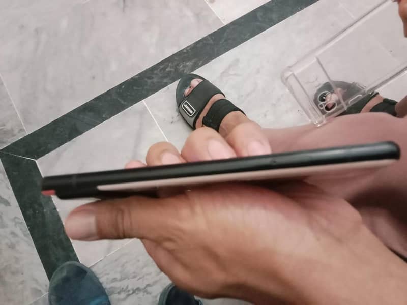 Google Pixel 7 4
