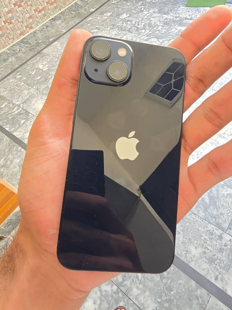 Apple iPhone 13 0