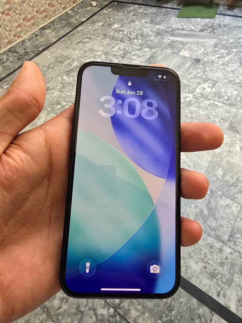 Apple iPhone 13 3