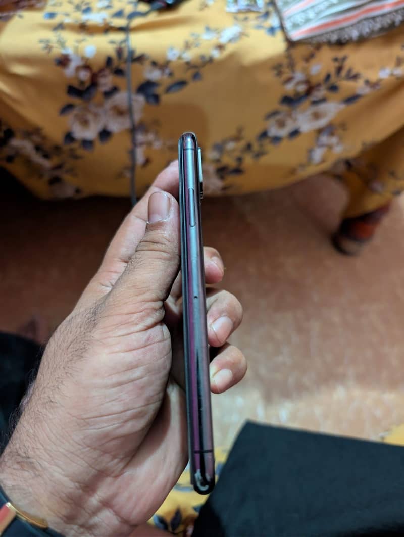 Apple iPhone X 1