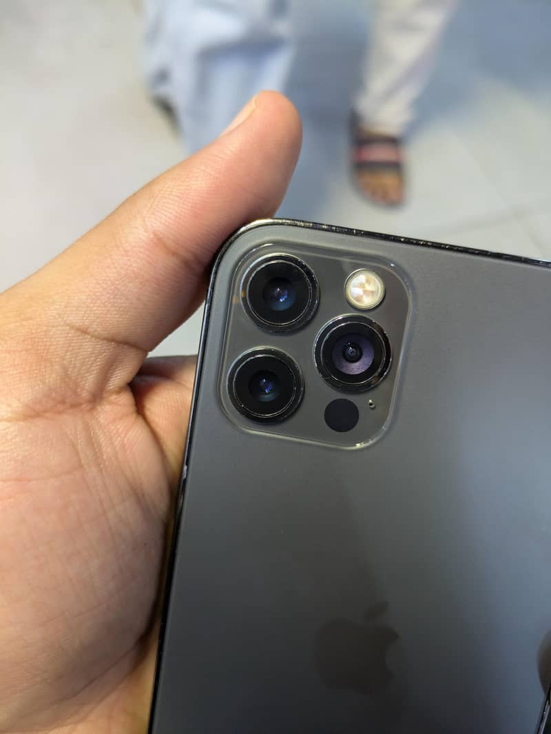 Apple iPhone 12 Pro 0