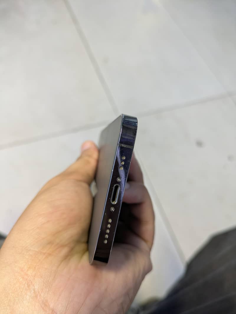 Apple iPhone 12 Pro 1