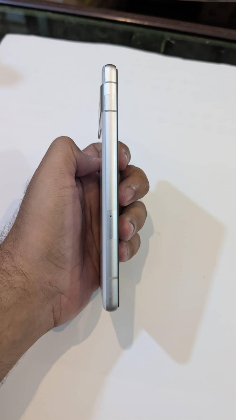 Google Pixel 7a 3