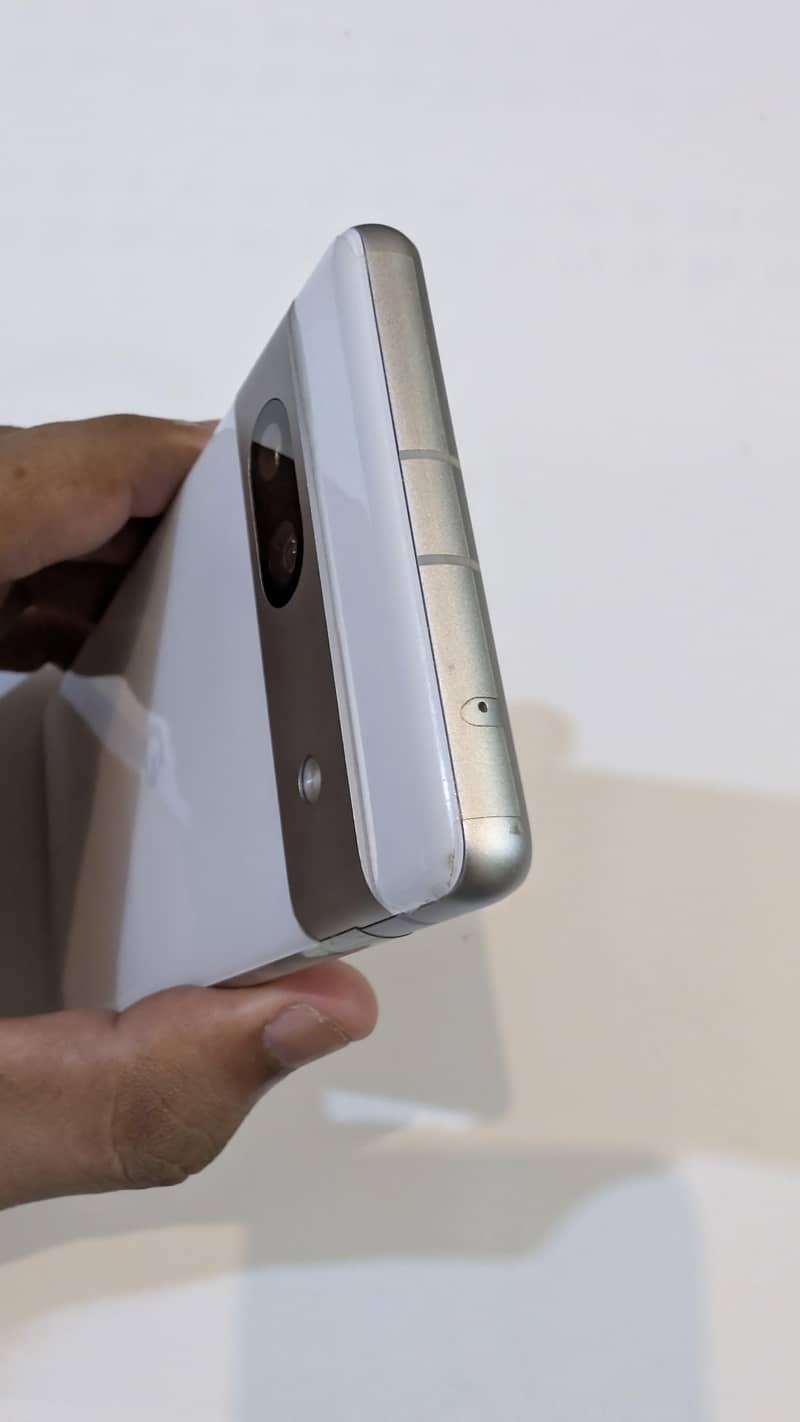Google Pixel 7a 9