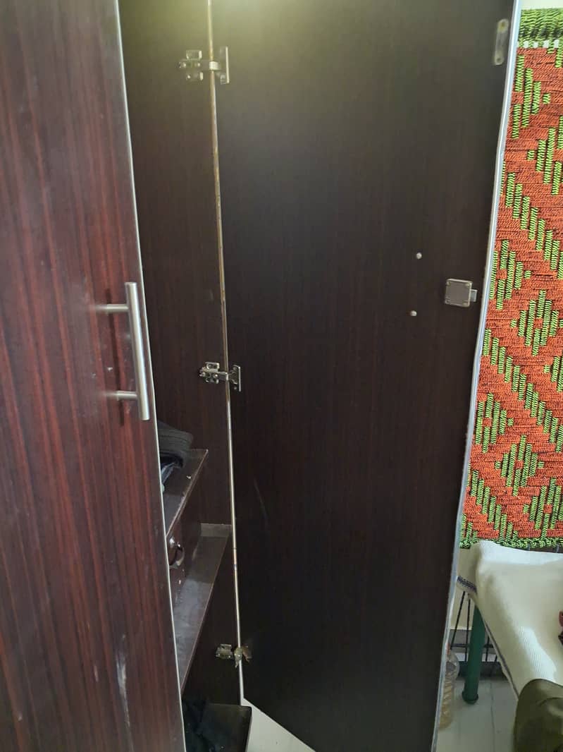 Double door almari solid material 0