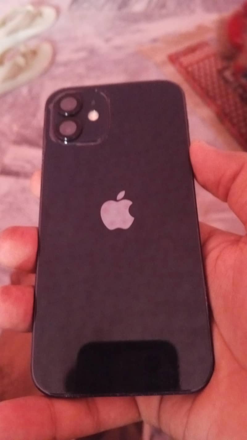 Apple iPhone 12 3