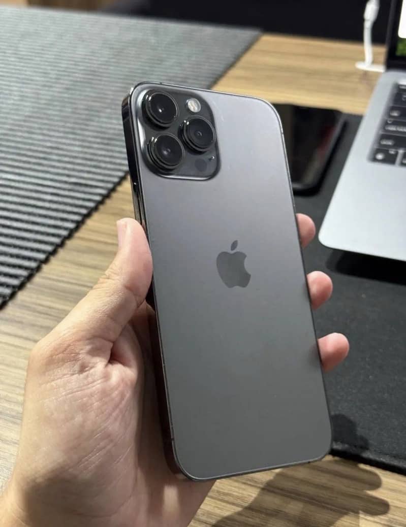 Apple iPhone 13 Pro Max 3