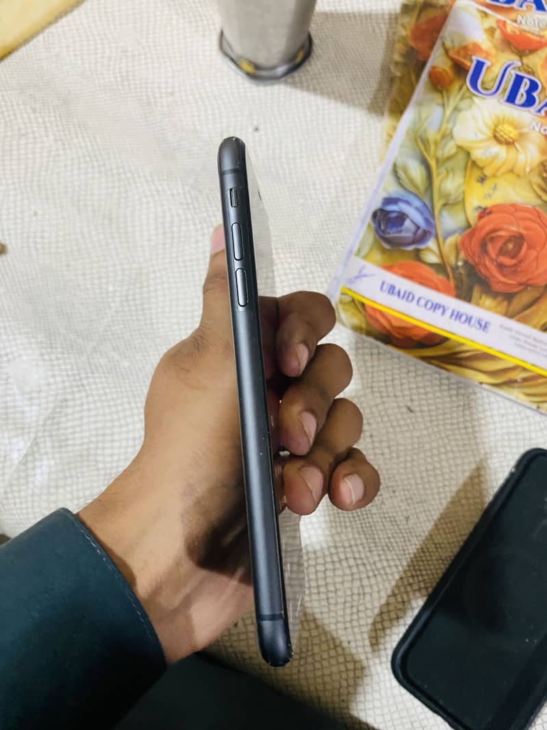 Apple iPhone 11 1