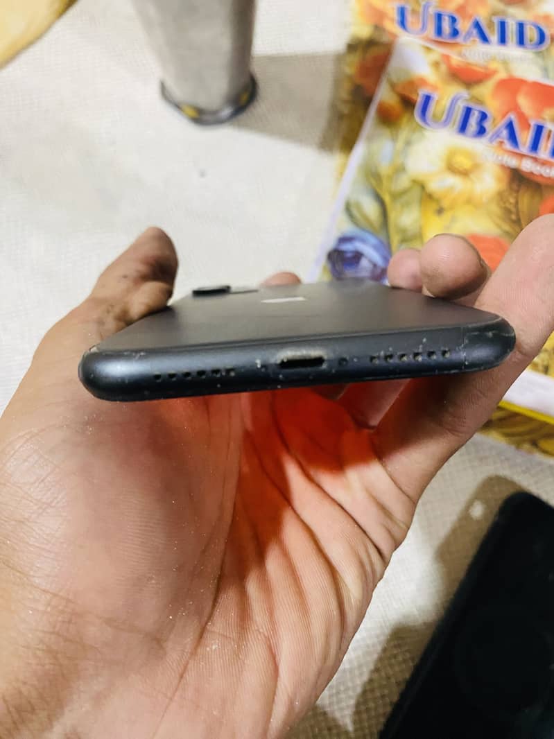 Apple iPhone 11 5