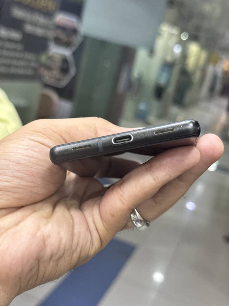 Google Pixel 6a 1