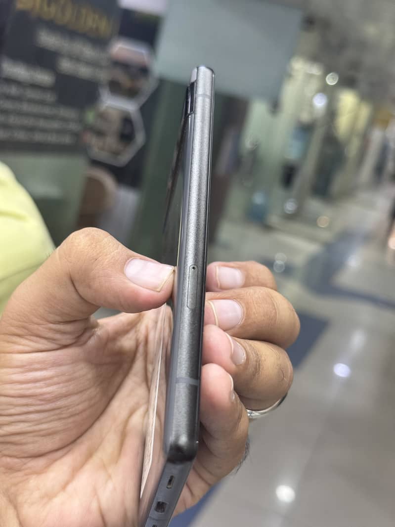 Google Pixel 6a 4