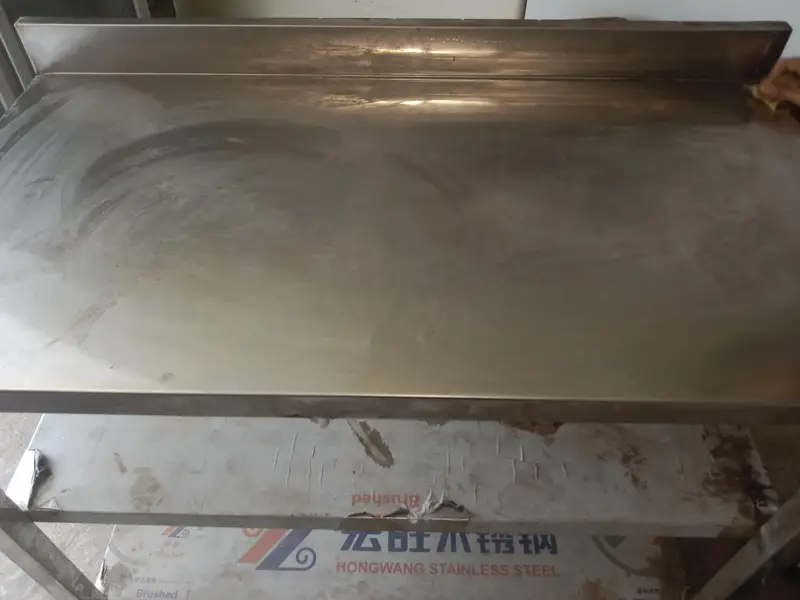 working table — photo 3