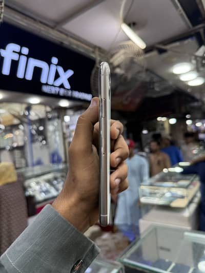 iphone 11promax 256gb