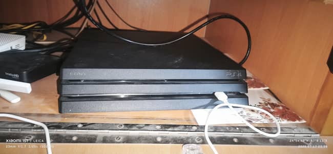 PS4 Pro 1 TB