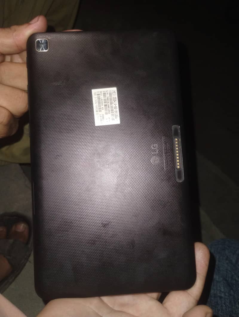 LG tablet 1