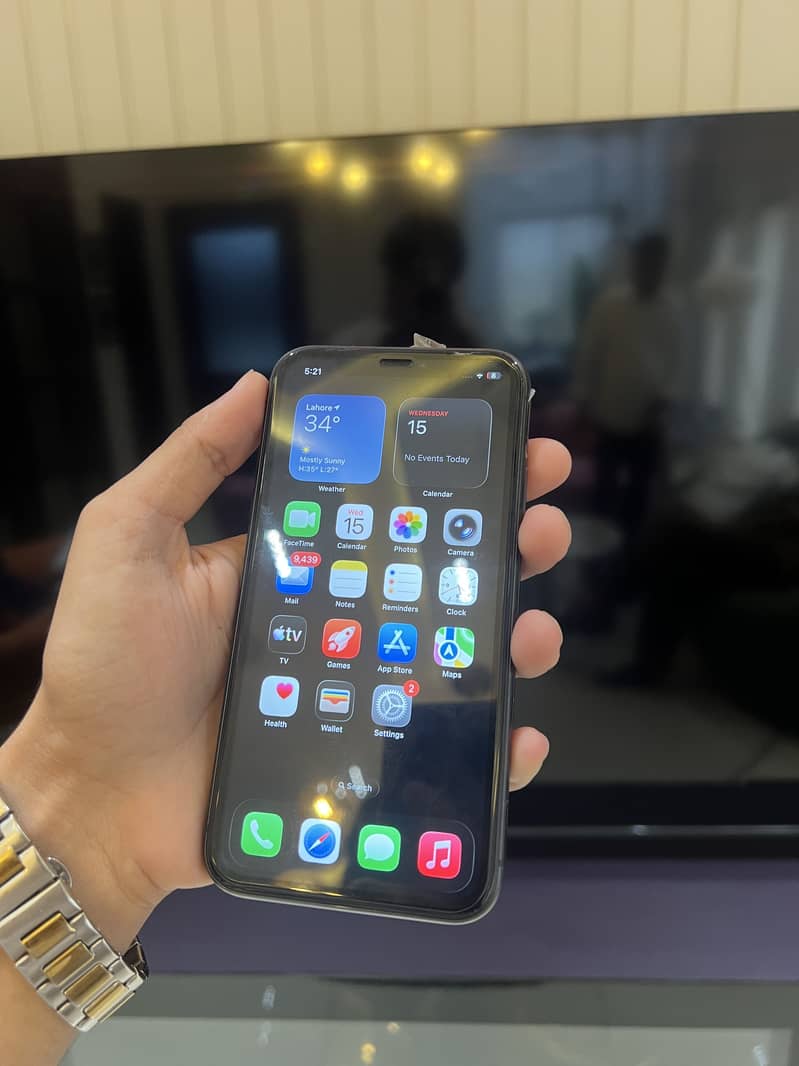 Apple iPhone 11 5